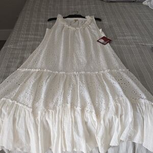Reba White Eyelet Maxi Dress, Sz M NWT